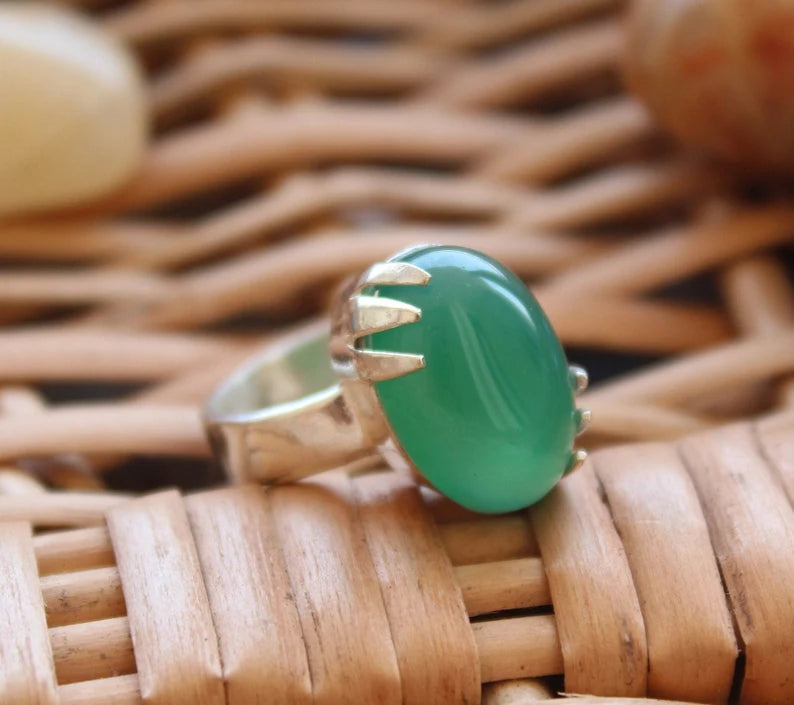 Antique Looking Green Onyx Birthstone Ring
