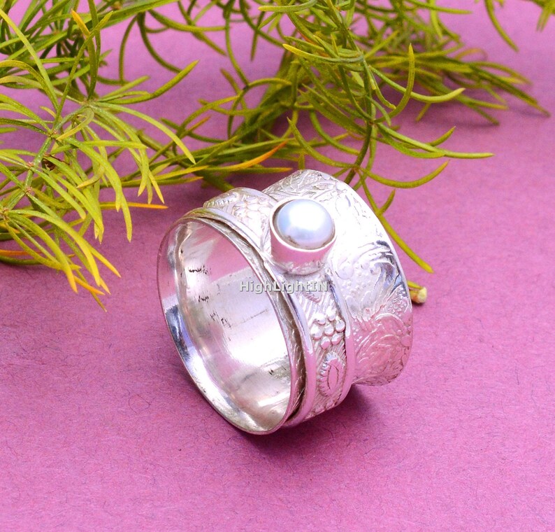 Spinner Meditation Pearl Ring