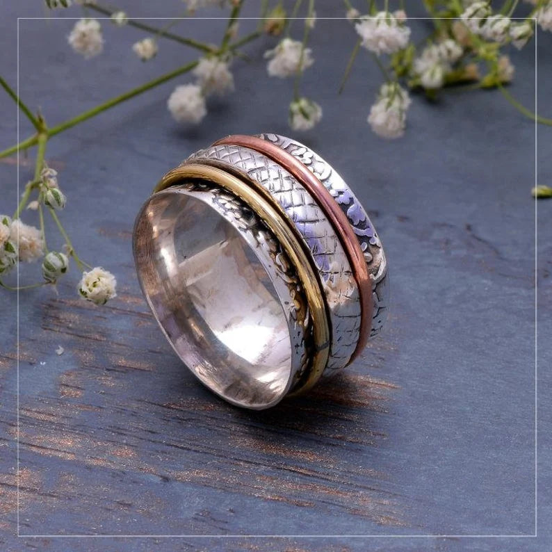 Three Tone Wide Band Thumb Spinner Ring