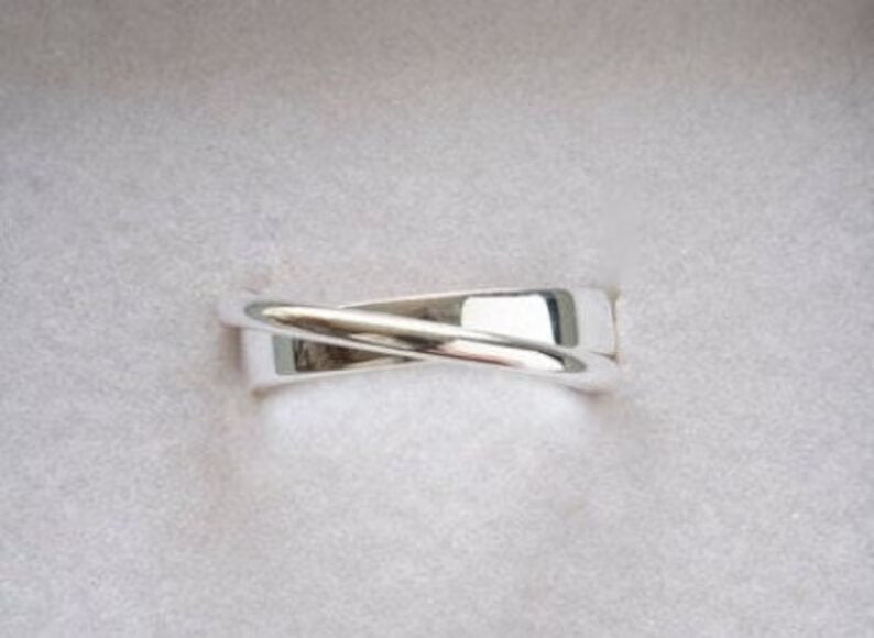 Antique looking Infinity Eternity Ring