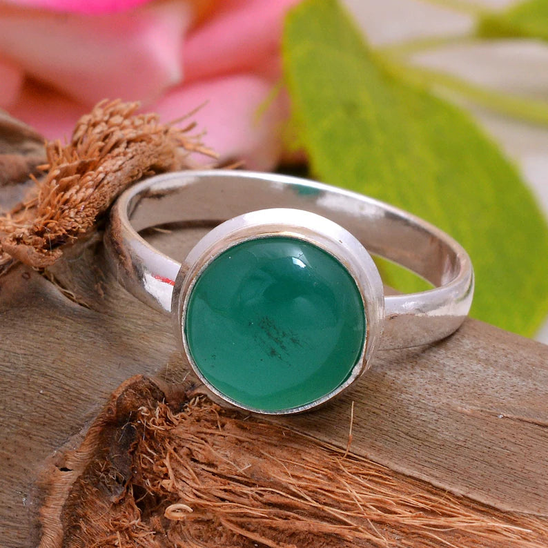 Antique Looking Green Onyx Gemstone Statement Ring
