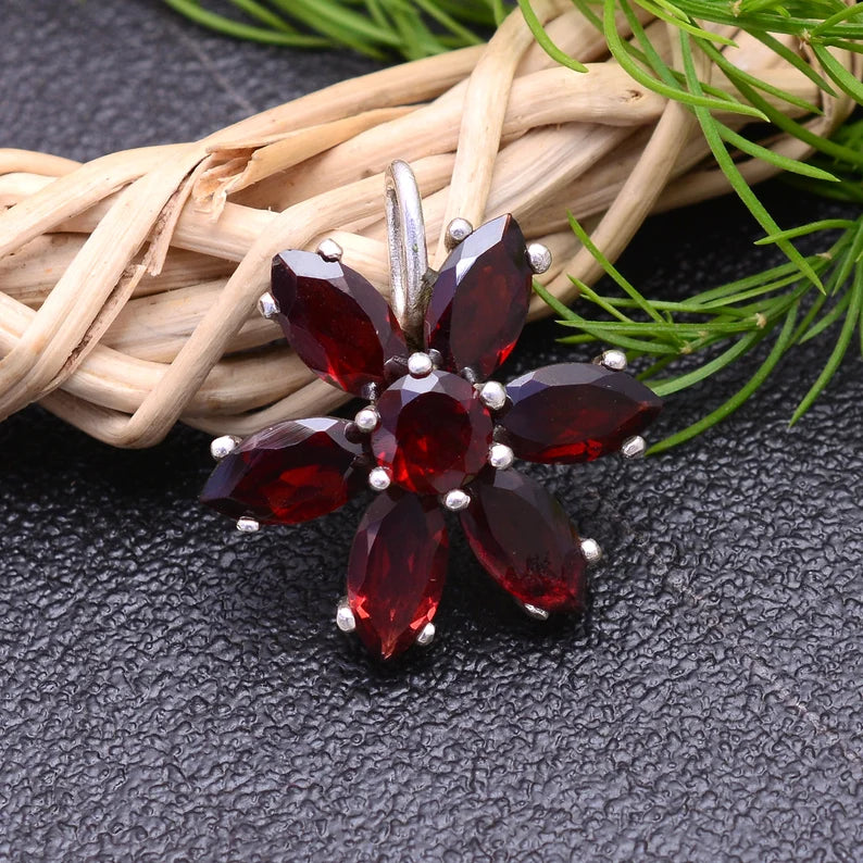 Garnet Flower Design Gemstone Pendant And Earrings Combo Jewelry Set