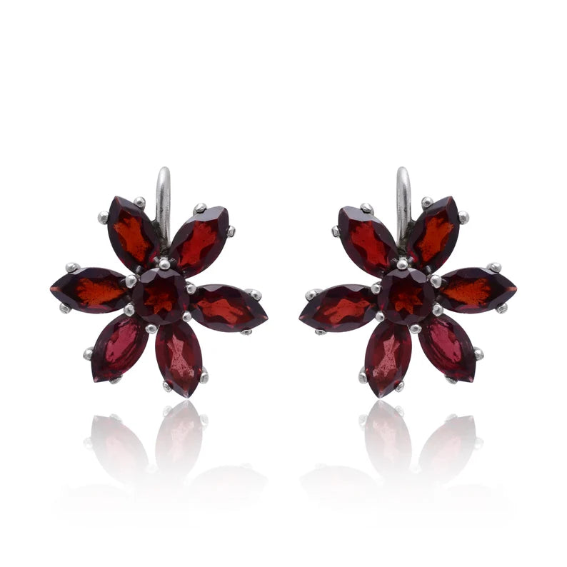 Garnet Flower Design Gemstone Pendant And Earrings Combo Jewelry Set