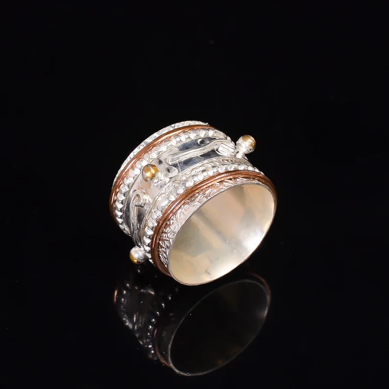 Immaculate Designer Spinner Band Ring