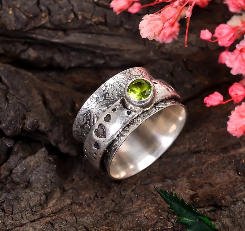 Peridot Fidget Spinner Ring