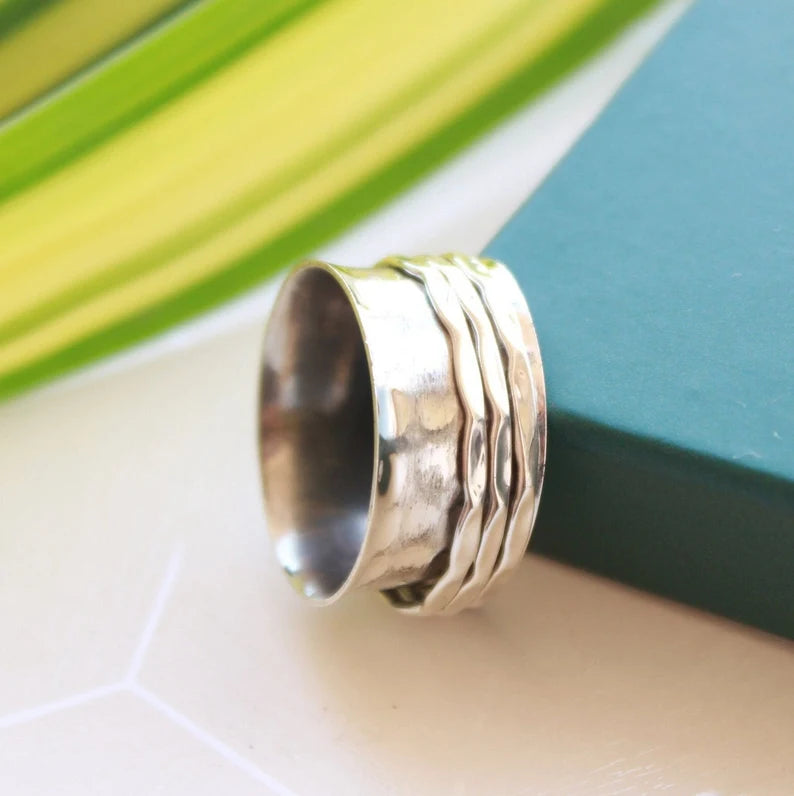 Wide Band Thumb Spinner Ring