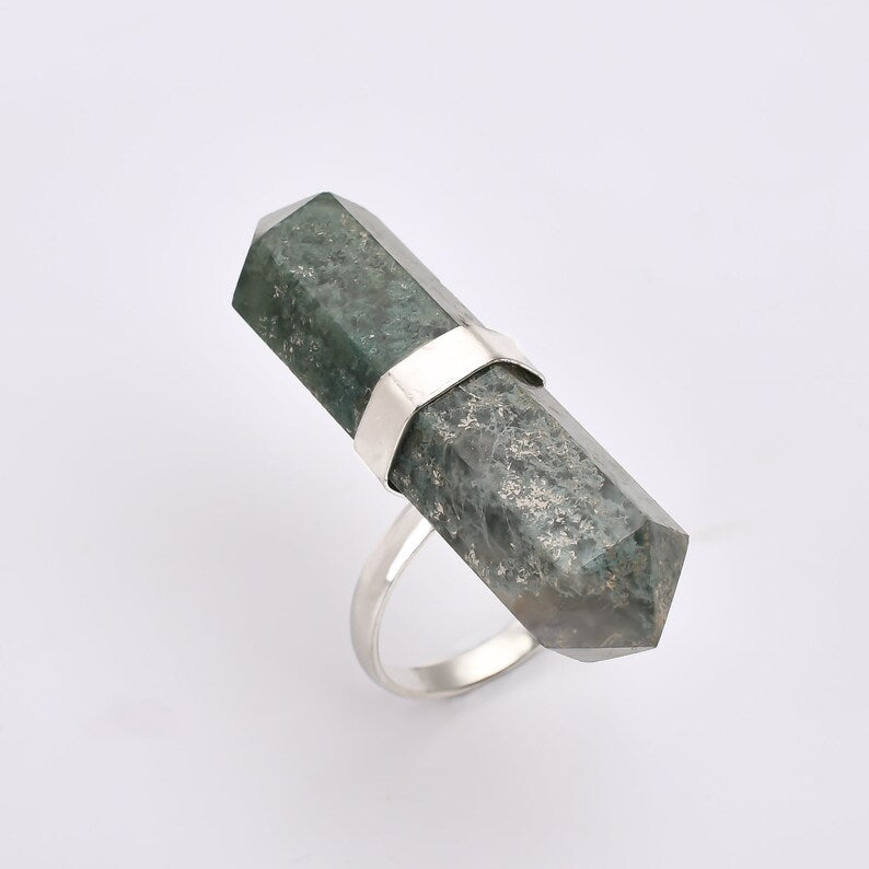 Green Jade Gemstone Handcrafted Pencil Point Ring