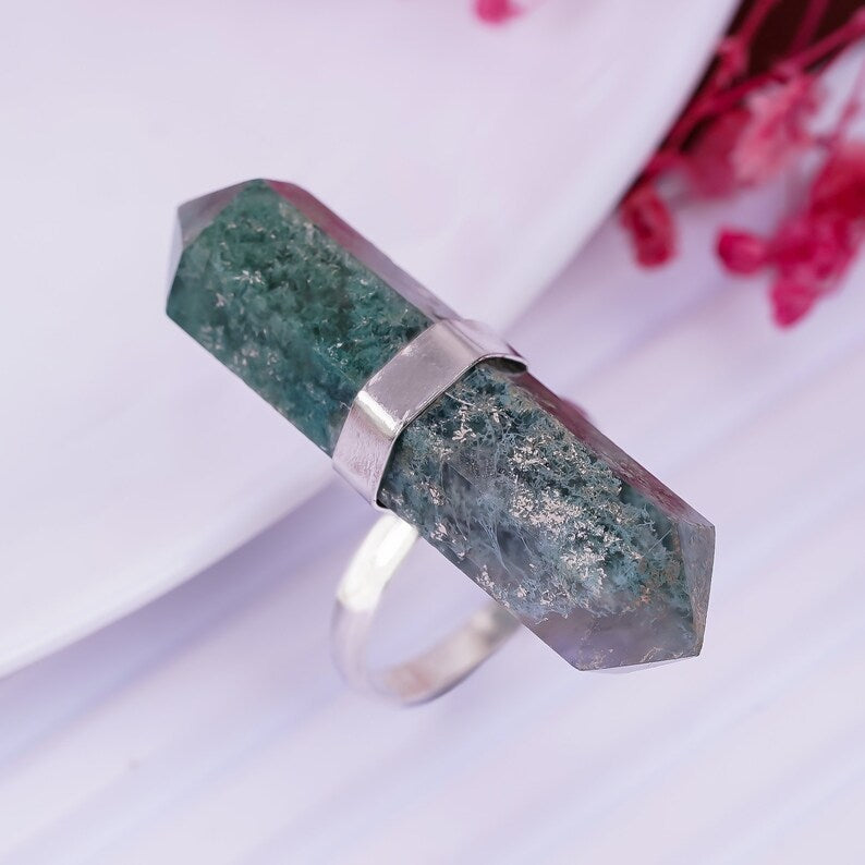 Green Jade Gemstone Handcrafted Pencil Point Ring