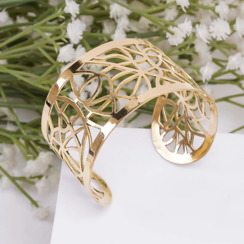 Brass Handcrafted Women's Wrist Adjustable Bangle