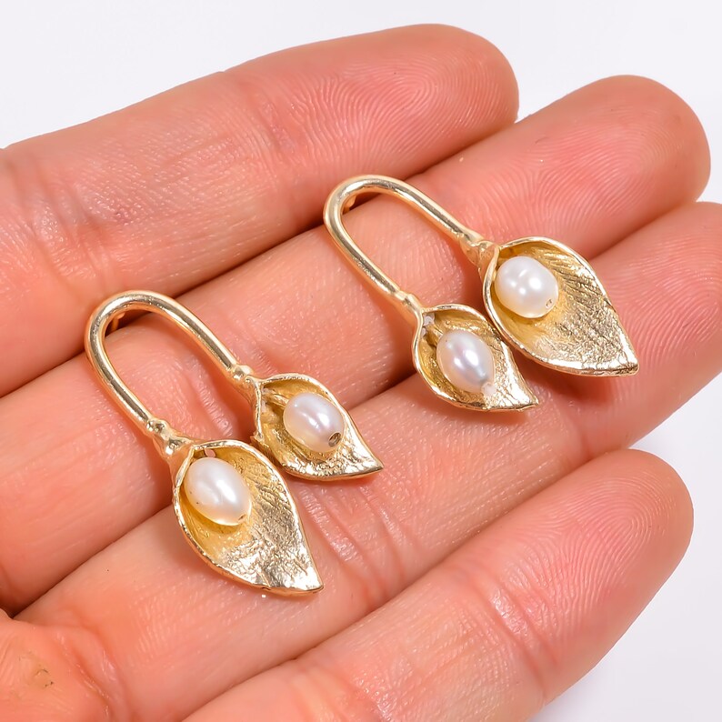 Natural Pearl Stud Handcrafted Minimalist Earrings