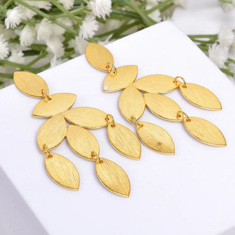 Oval Shaped Stud Minimalist Handcrafted Women's Earrings