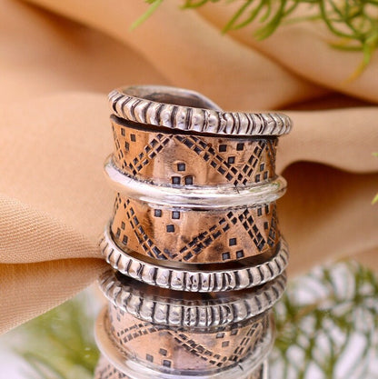 Antique Looking Wavy Thumb Meditation Statement Ring