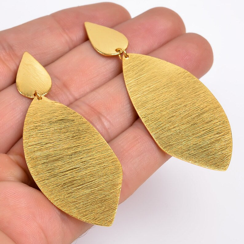 Handcrafted Minimalist Drop Elegant Women's Earrings