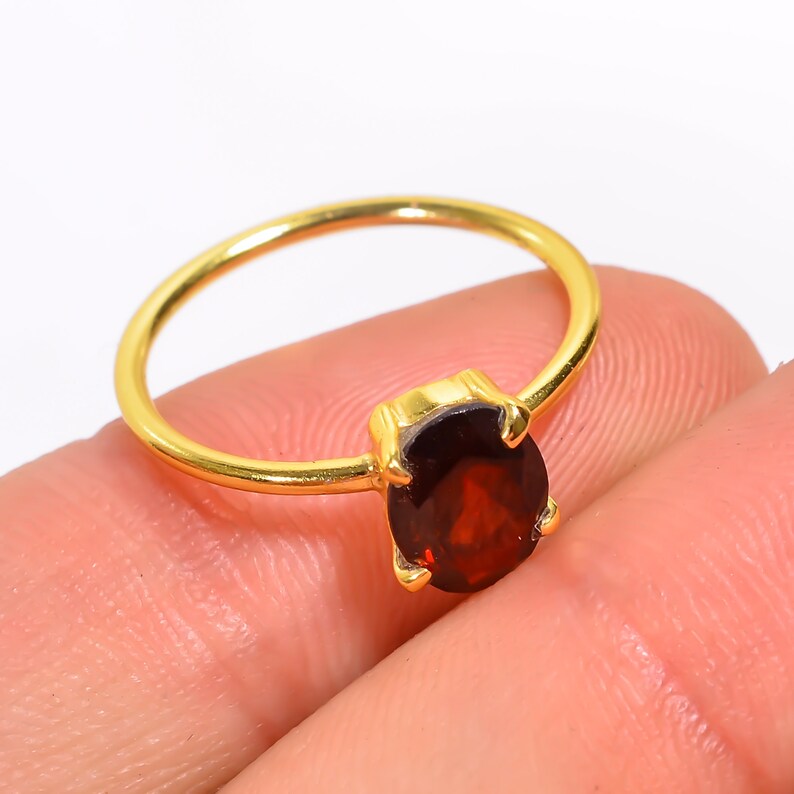 Garnet Natural Gemstone Women's Handcrafted Birthstone  Ring