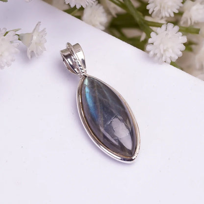 Labradorite Gemstone 925 Sterling Silver Pendant
