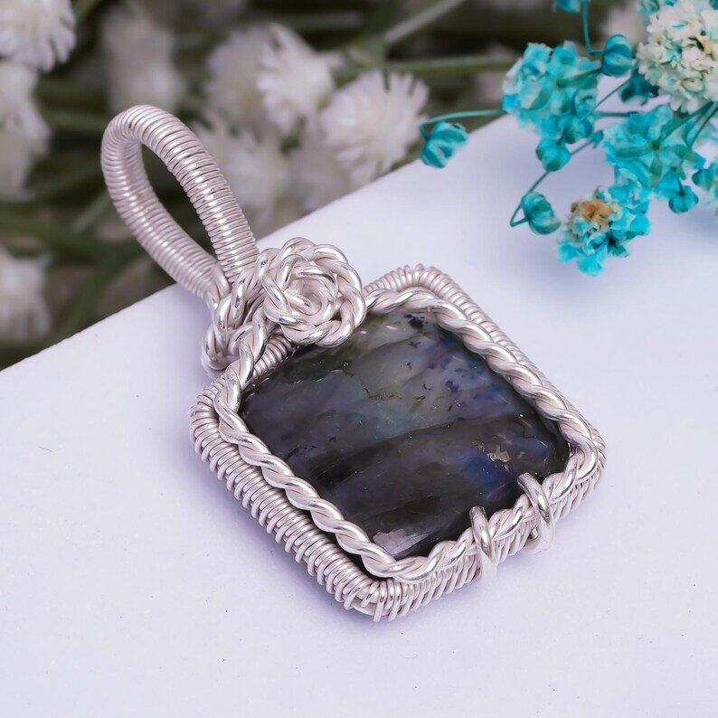 Labradorite Gemstone 925 Sterling Silver  Pendant